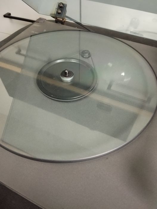 Piękny gramofon angielski Reson RS1