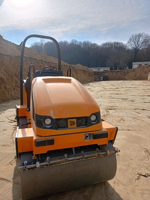 Послуги катка оренда катка трасування котлованів стадіонів вапняка