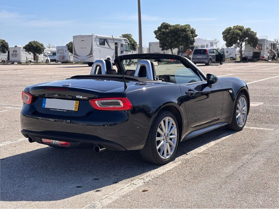 Fiat 124 Spider Lusso - Nacional