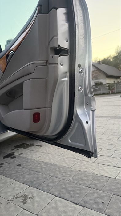 Mercedes-Benz w211 2.2d