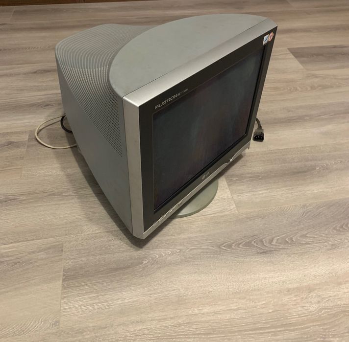 Монитор LG Flatron