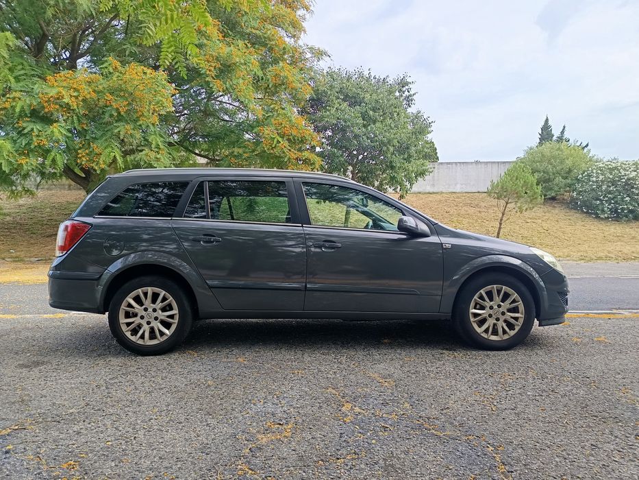 Opel Astra 1.7 CDTI 125CV CX6 195000k
