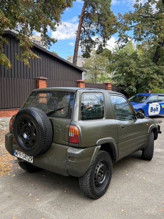 Продам Toyota Rav4