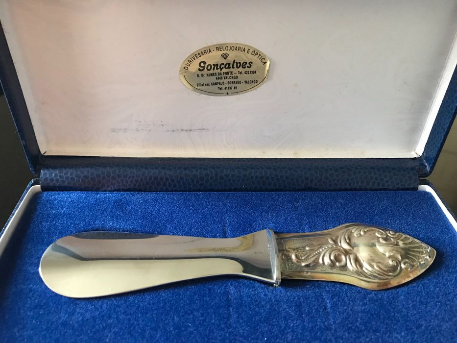 Calçadeira em prata