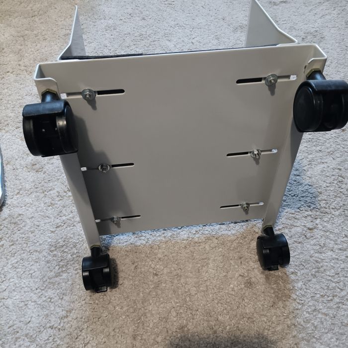 Suporte para PC móvel