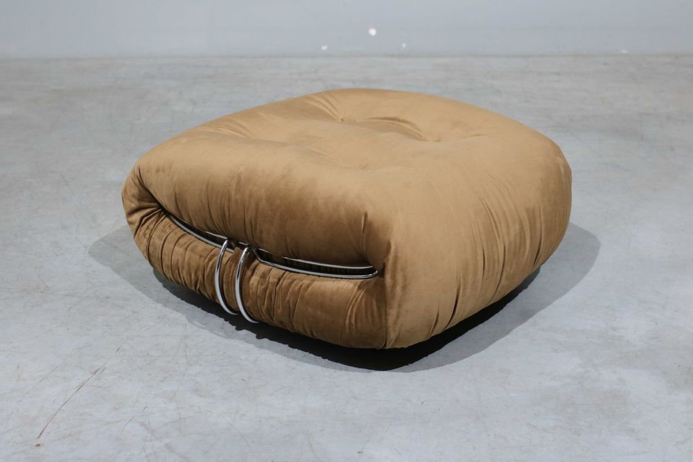 Pousa pés Afra & Tobia Scarpa Modelo Soriana | Cassina