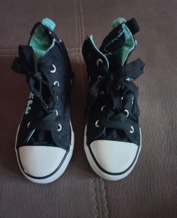 Buty za kostkę, sznurowane