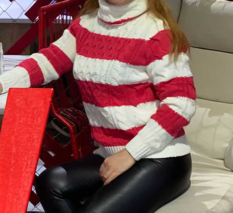 Светр для дівчинки, рост 150-155 см