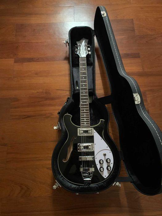 Guitarra Harley Benton RB-600BK Classic Series + Case