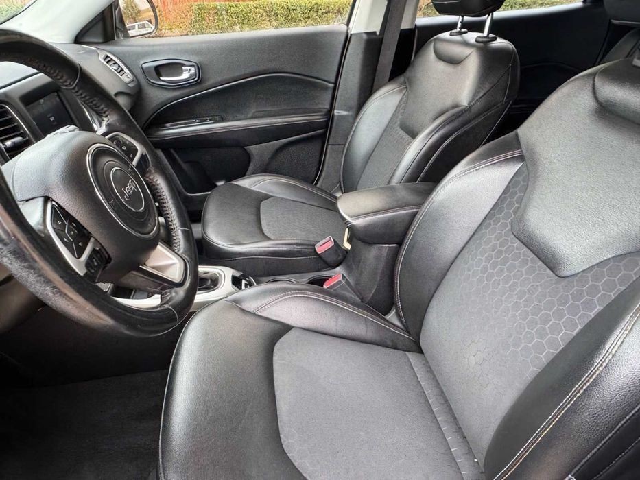 Jeep Compass Latitude      2019