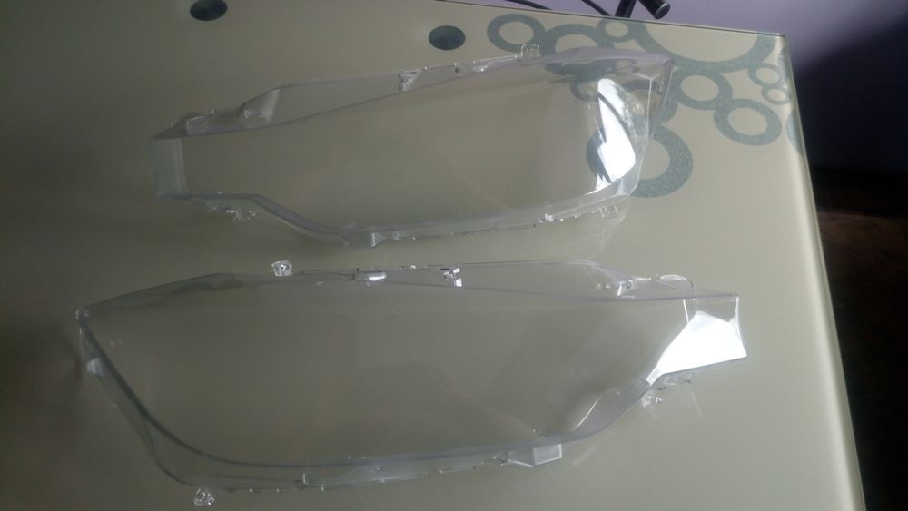 Стекло фары BMW F30, F31 3 серии 2012-2018