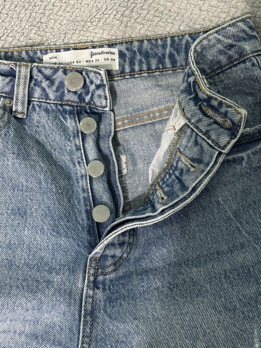 Jeansy mom fit z wysokim stanem 34 stradivarius