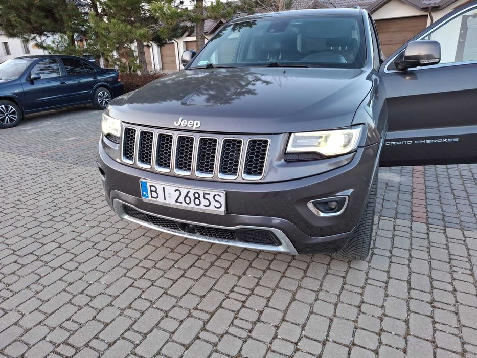 Jeep WK2 Grand Cherokee