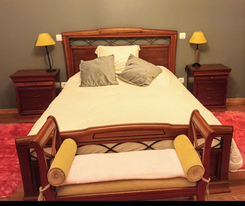 Quarto em cerejeira maciço.