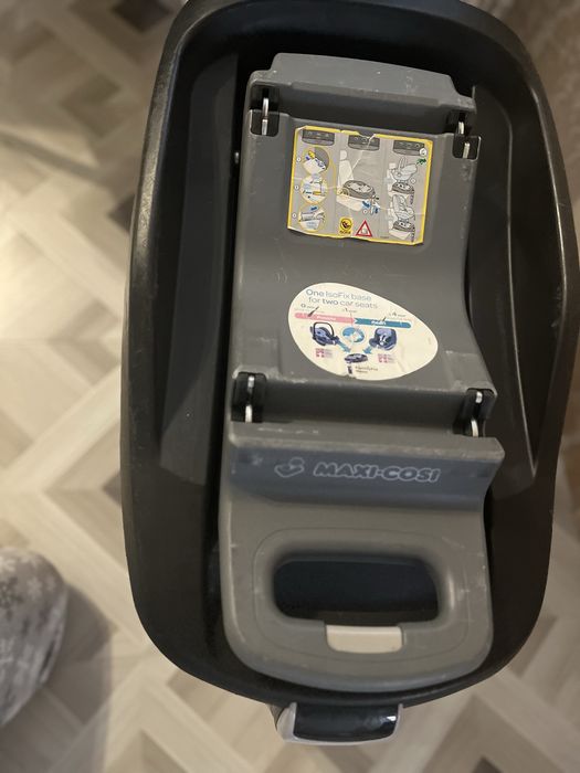 База isofix до автокрісла maxi cosi FamilyFix