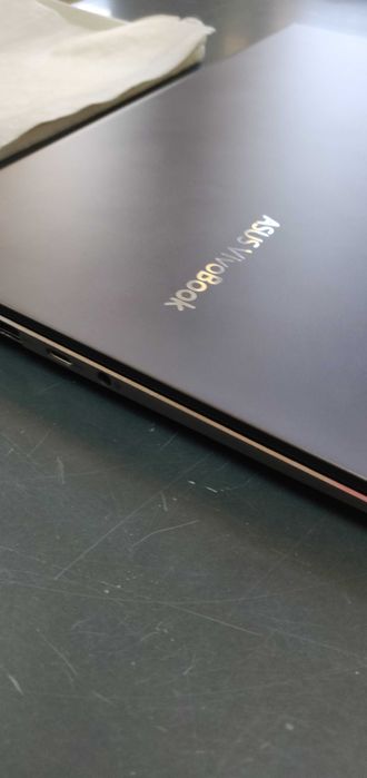 ASUS VivoBook S14 S433JQ Ultrabook with Core i7 and Dedicated NVIDIA Graphics64585237998979123