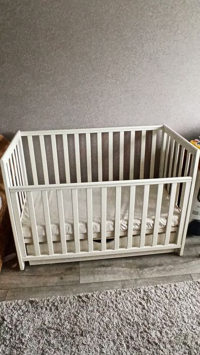 Дитяче ліжко,колиска