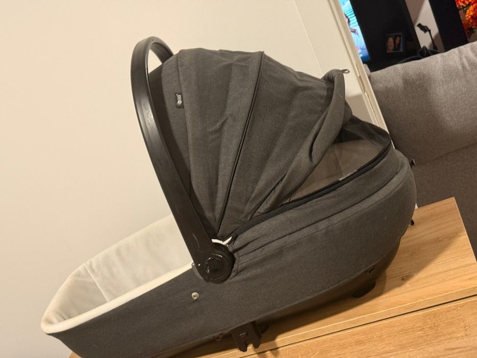 Alcofa/ ovo para bebé