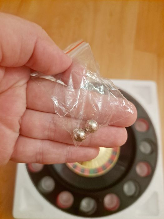 Gra towarzyska rosyjska ruletka imprezowa