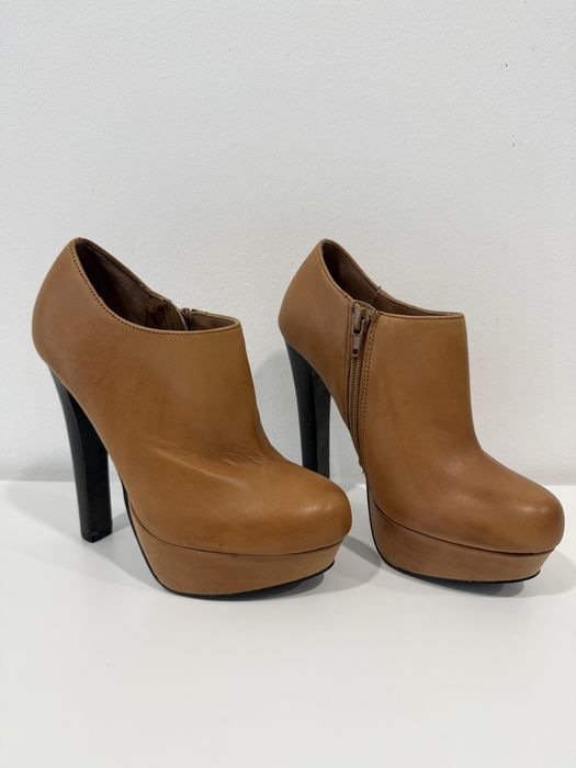 Botins Steve Madden Pele Castanhos Salto Alto