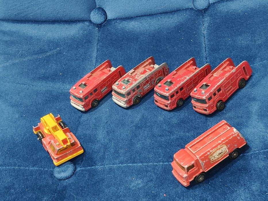 6 starych vintage modeli samochodów strazackich od Corgi Juniors