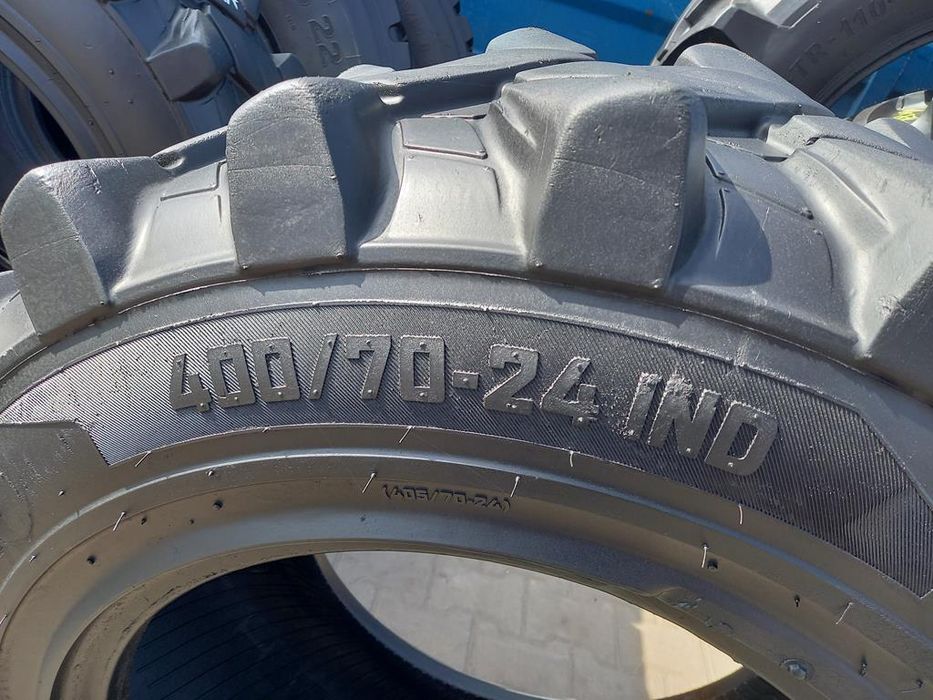 2x Opona używana 400/70-24 400/70R24 CAMSO 1100zł(szt.) W4849