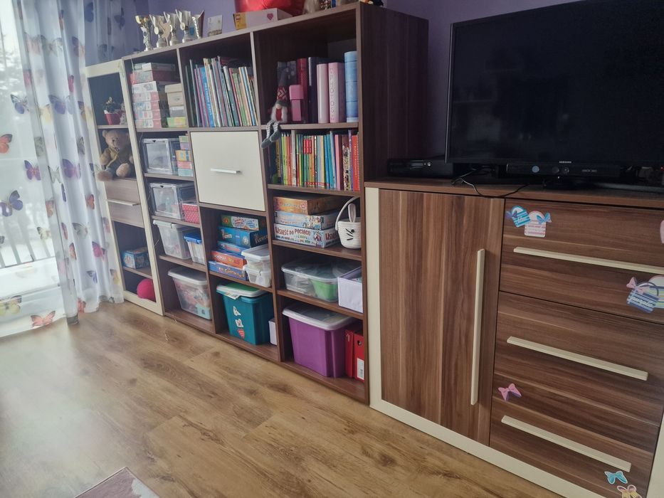 Komplet mebli - szafa, regał,  komin, komoda - w cenie nowej szafy !