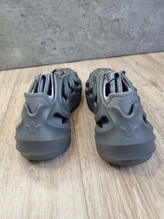 Buty Adidas    .