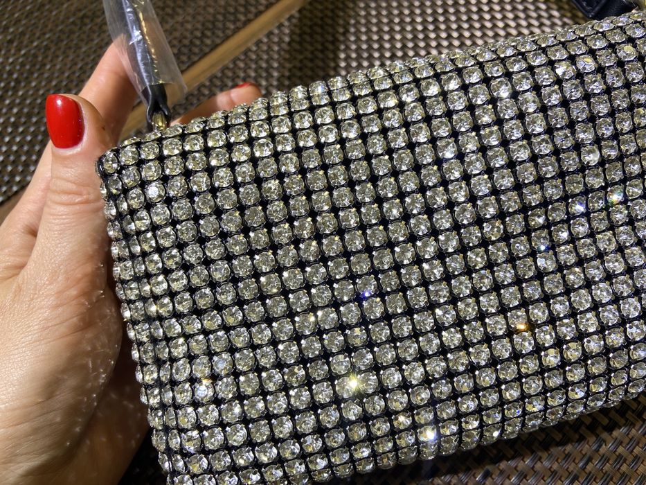 Сумочка в стразах
