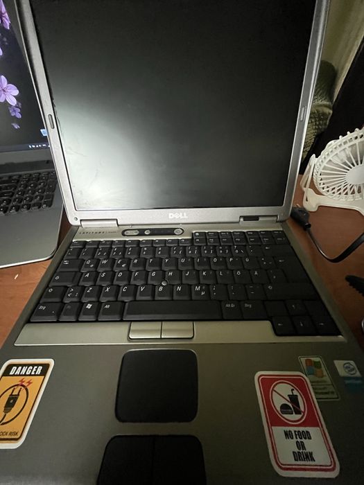 Продам ноут бук Dell latitude D600