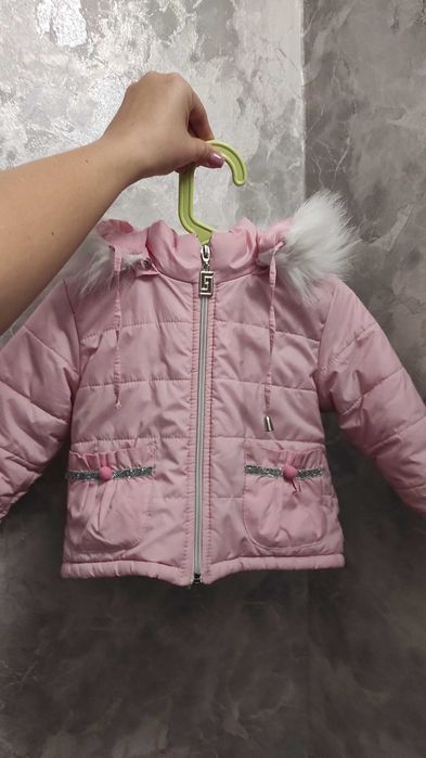 Куртка для дівчинки 86 розмір