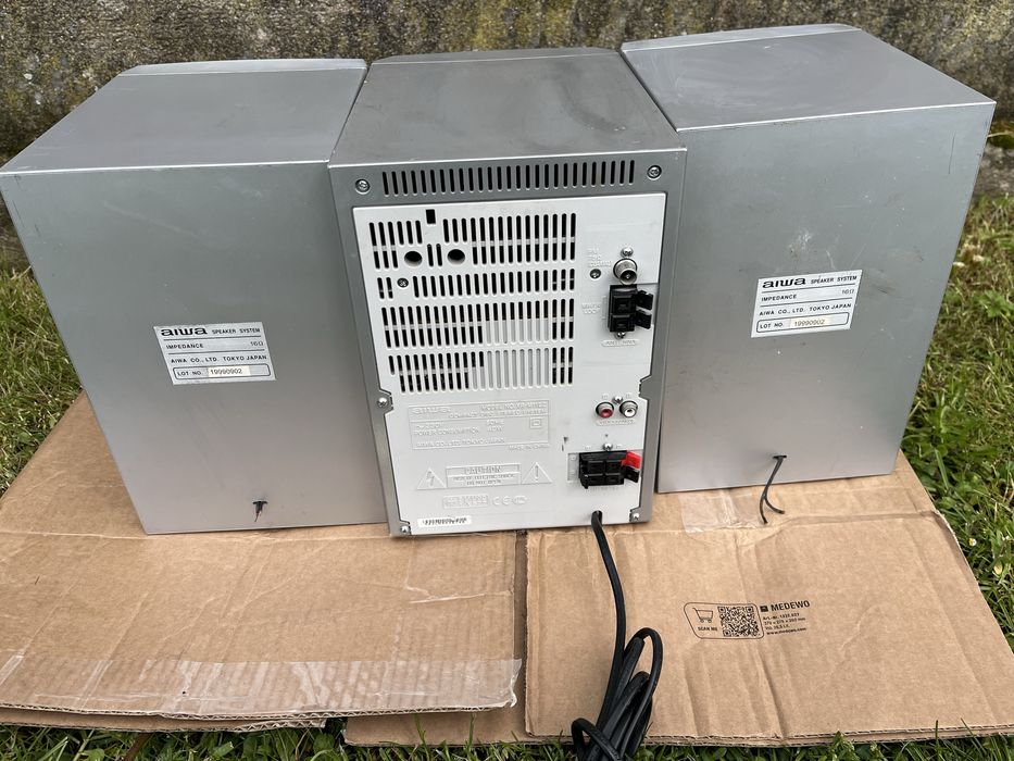 Wieże glosniki radio