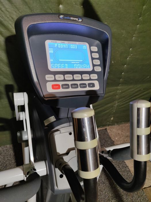 Orbitrek Cardiostrong EX70