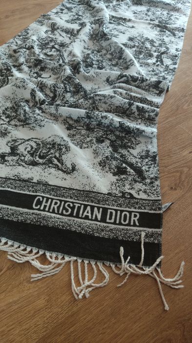 Szalik kaszmirowy szal Christiana napis