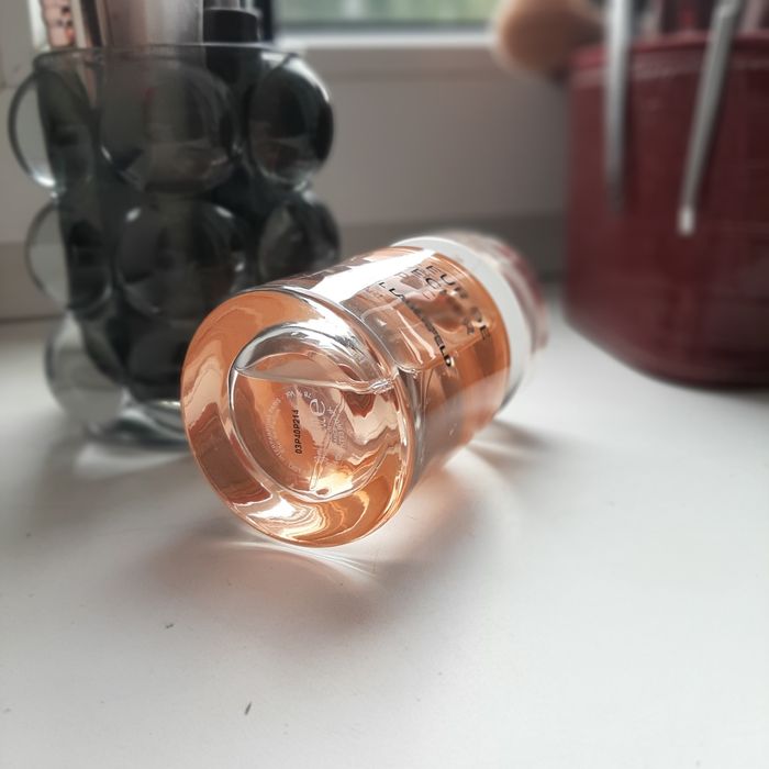 Парфумова вода karl lagerfeld fleur de pecher