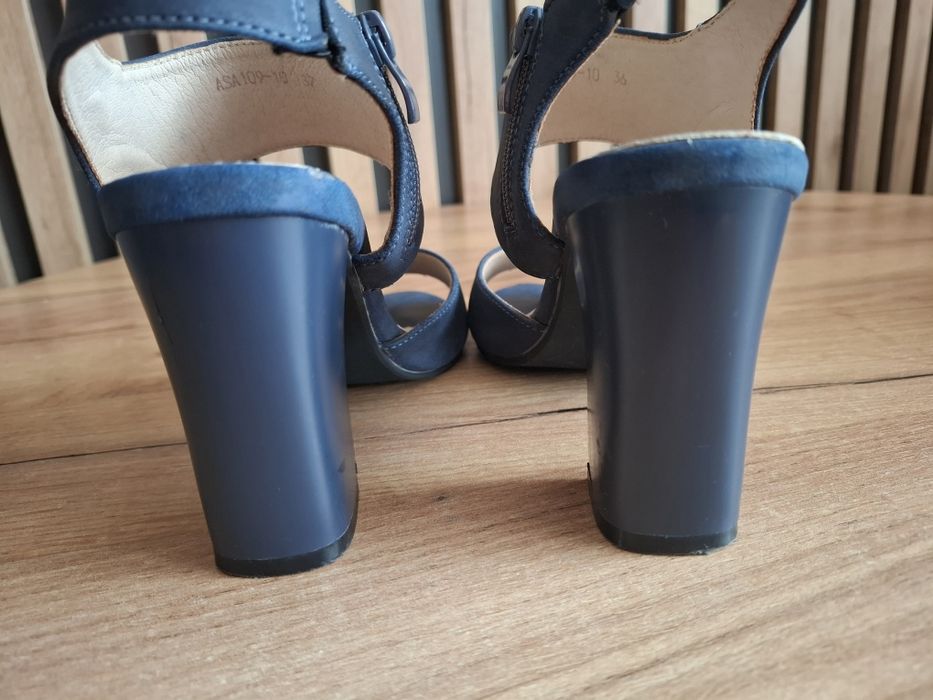 Sandały na słupku JEZZI – Rozmiar 37