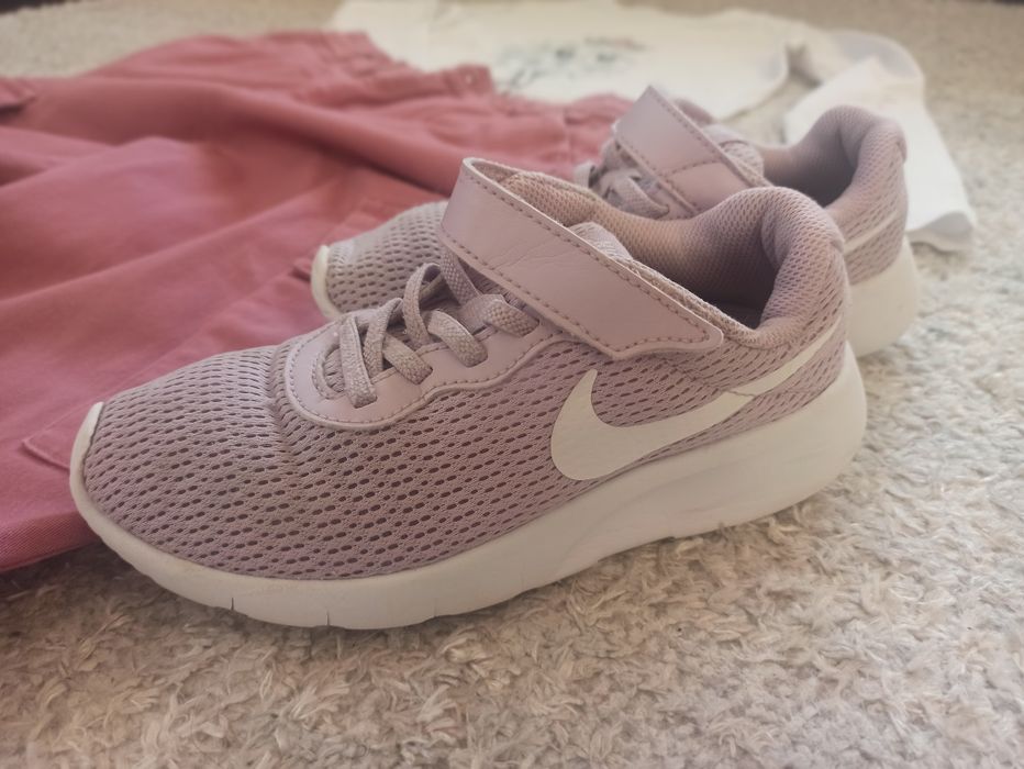 Buty Nike dla dziewczynki