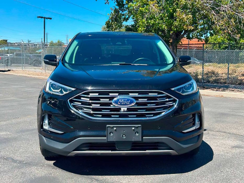 Ford Edge Titanium      2021