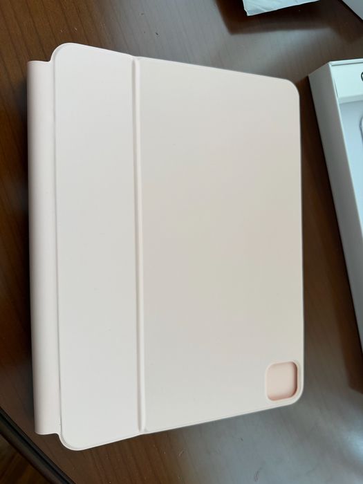 Чохол з клавіатурою для iPad
