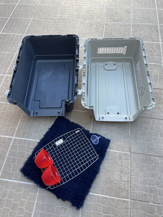 Caixa de transporte de caēs de grande porte