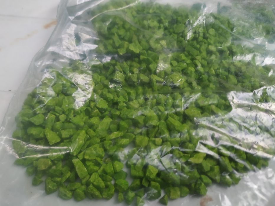 Kamienie,kamyszki zielone do akwarium