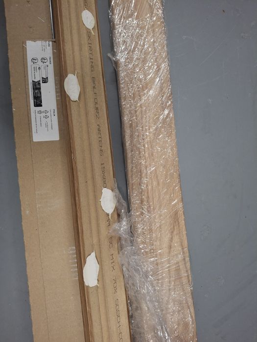 Listwy przypodłogowe MDF dąb  240cm i 150cm