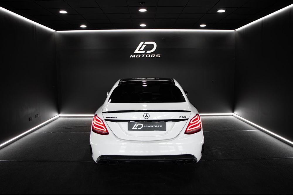 MERCEDES-BENZ C63 AMG 4.0 V8 Bi Turbo 476 CV Ano 2016