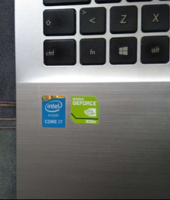 Portátil ASUS X555L