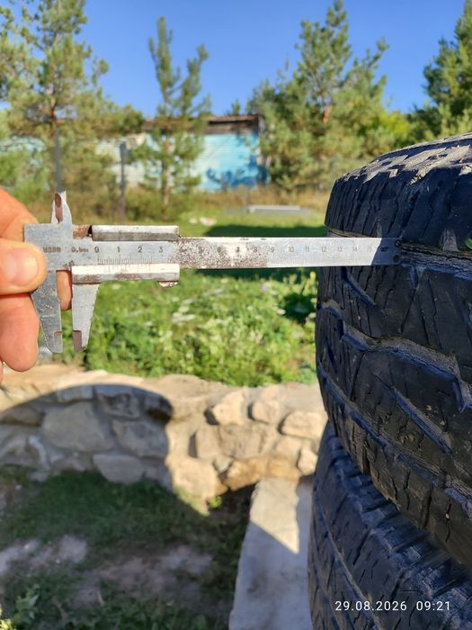 Bridgestone Duller AT001