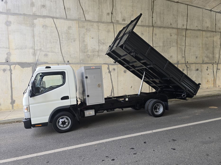 Mitsubishi Fuso 3C13 Báscula