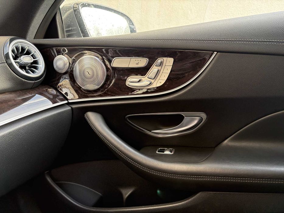 Mercedes-Benz Classe E Coupé 220D AMG