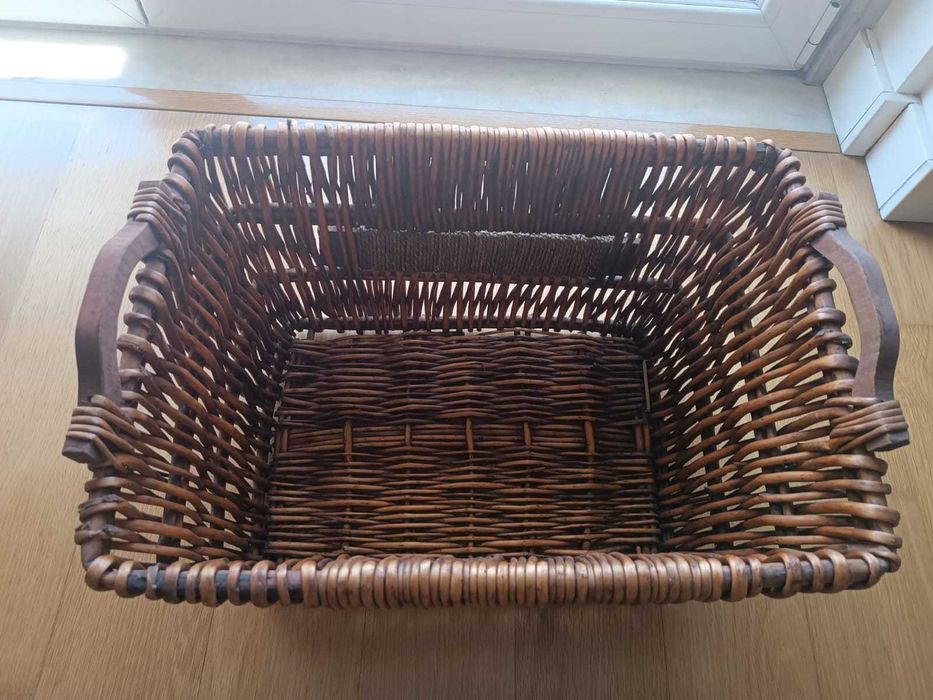 Cesto de verga grande 53x38x30 cm - robusto, com pegas