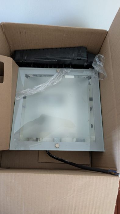 Focos de luz  quadrados antigos