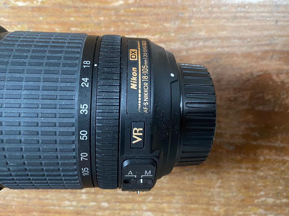 Nikon D3100 com lente 18-105mm - Negociável